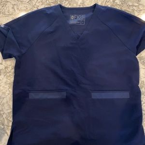 Figs Women's Navy Scrub Top